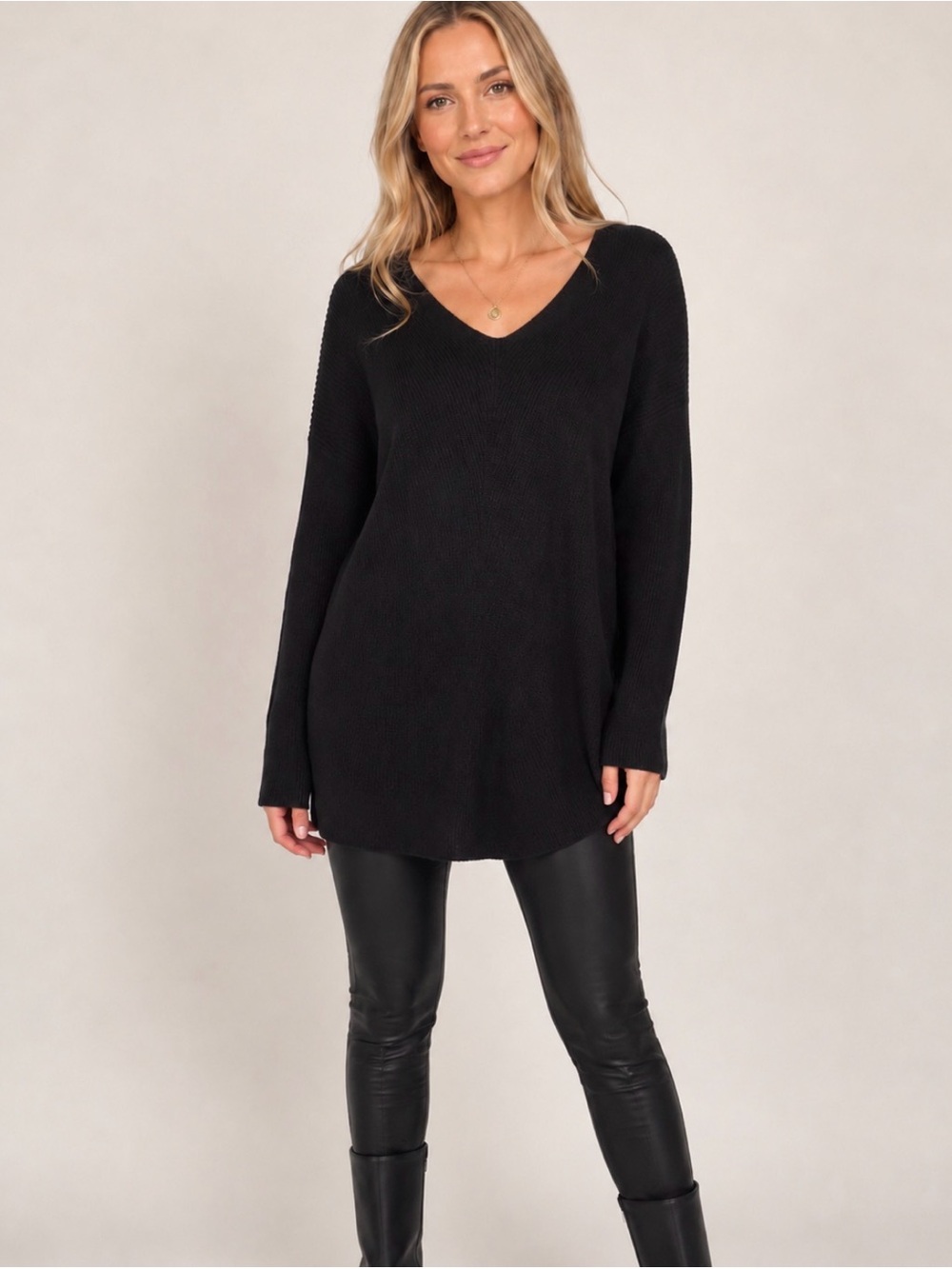 WHBM White House Black Market Black Ribbed V-Neck Tunic Sweater S